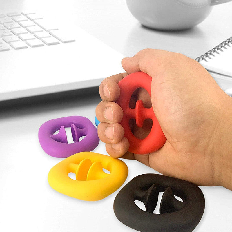 LIVYU LIFE fidget toy  squeeze n' snap,for stress relief,yellow 1pc